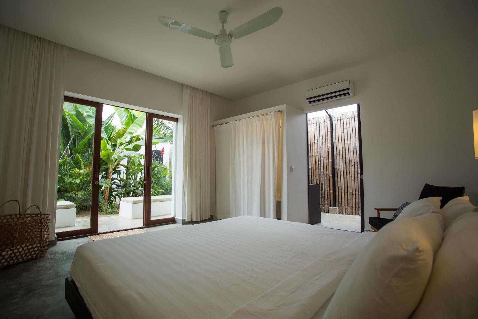 Tamu Otres Hotel Sihanoukville Exterior photo