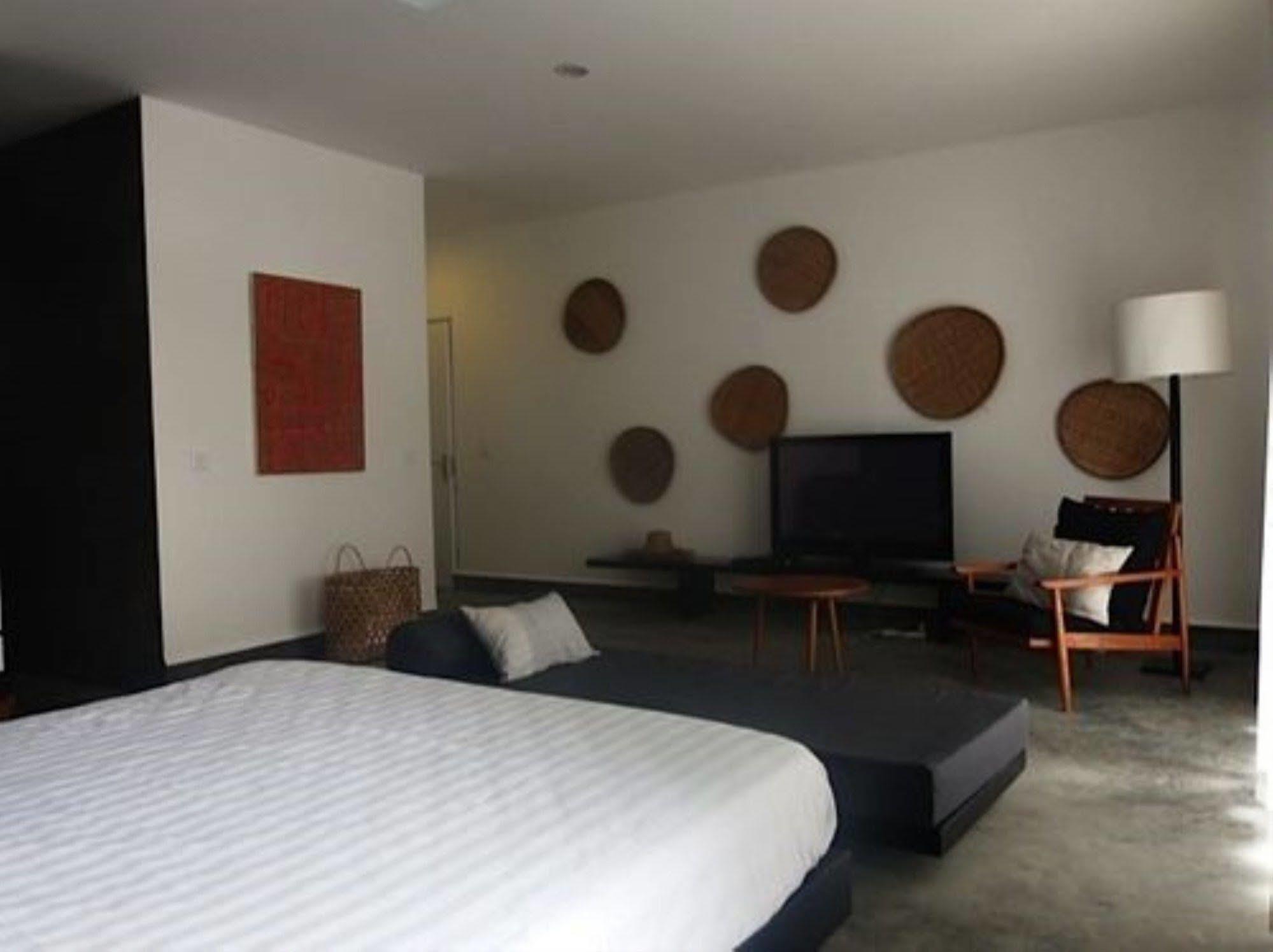 Tamu Otres Hotel Sihanoukville Exterior photo