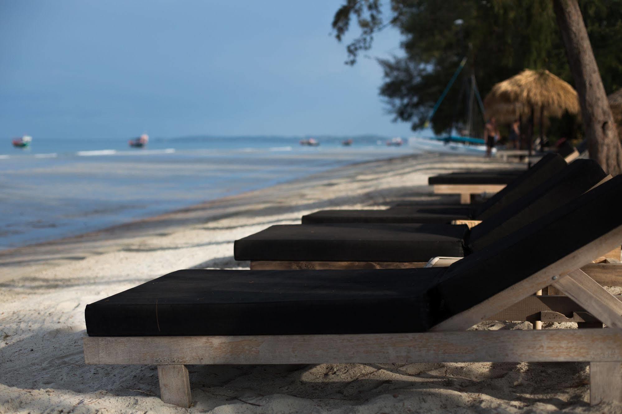 Tamu Otres Hotel Sihanoukville Exterior photo