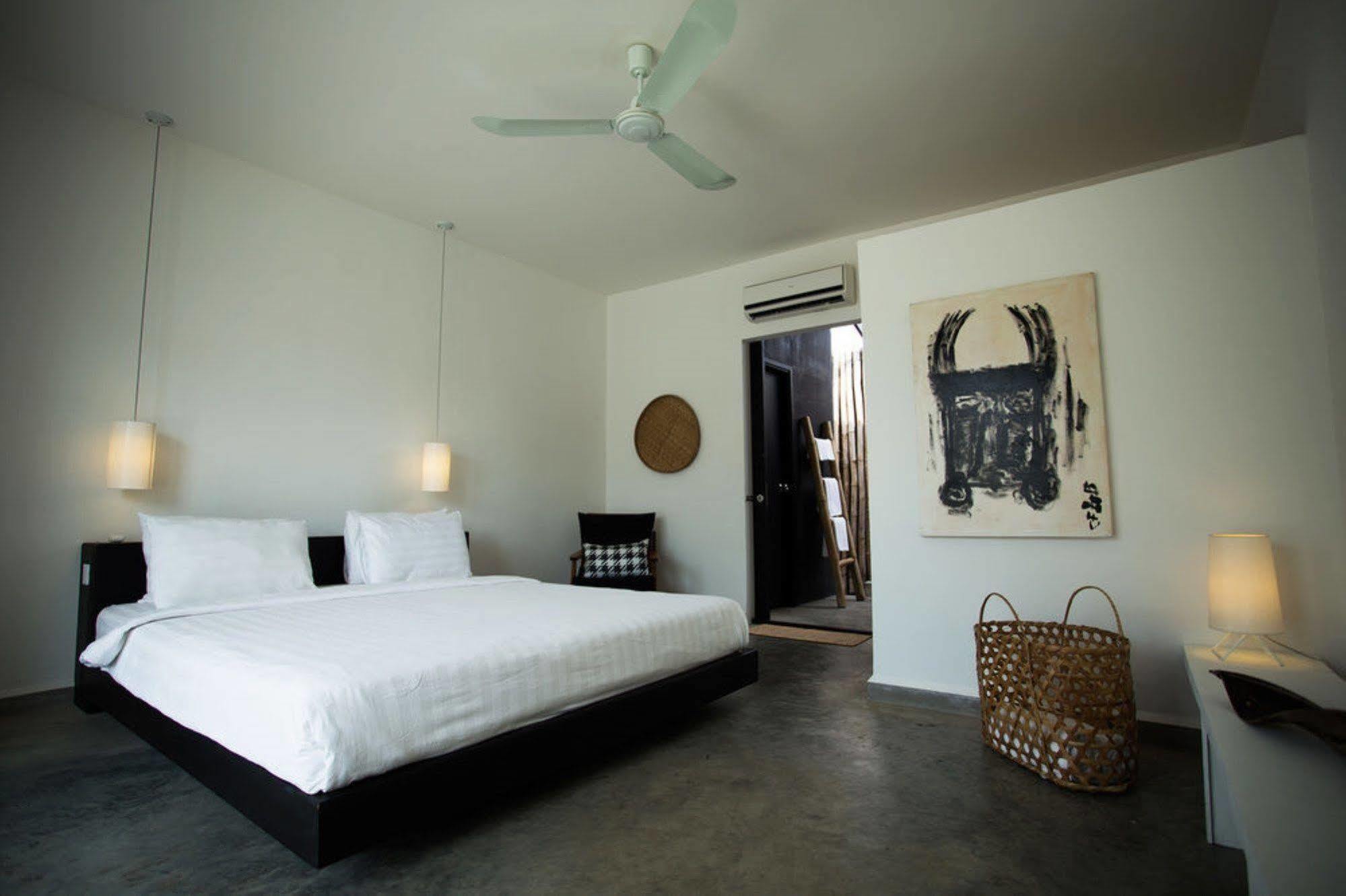 Tamu Otres Hotel Sihanoukville Exterior photo