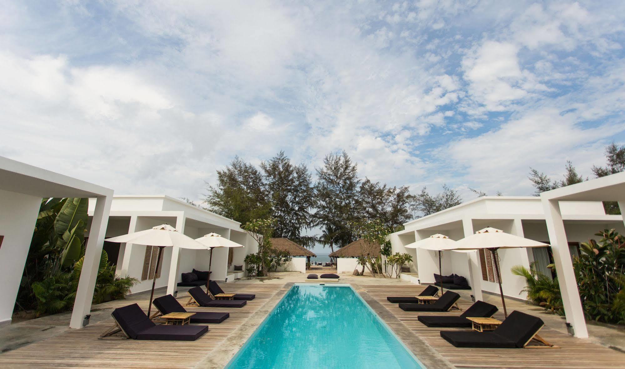 Tamu Otres Hotel Sihanoukville Exterior photo
